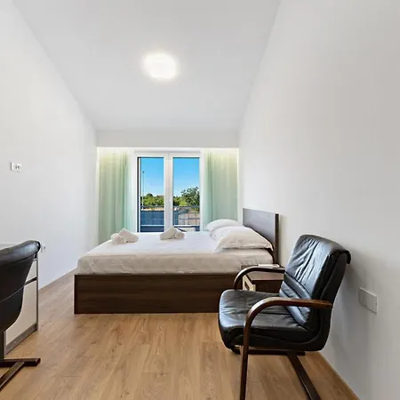 Eros Otel Lozovac